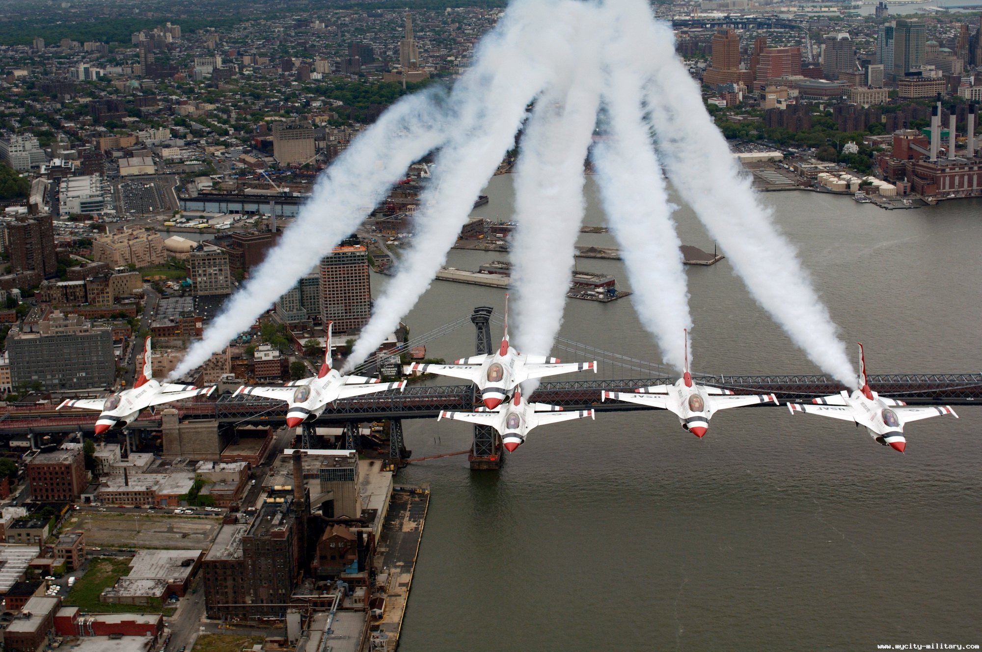 109859_136977445_050526-F-6701P-072%5B1%5D.jpg