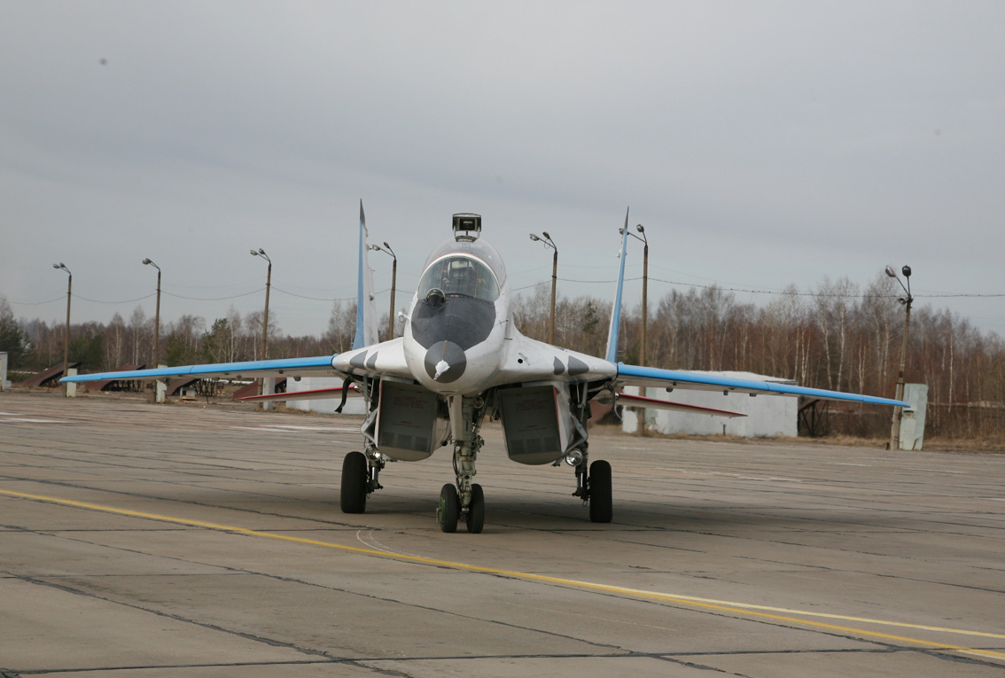 139754_437141412_MIG-29UB%20005%20%20TURISTICKI.jpg