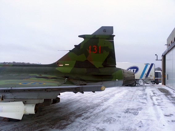 143473_112931221_01-01-01retro%20gripen5.jpg