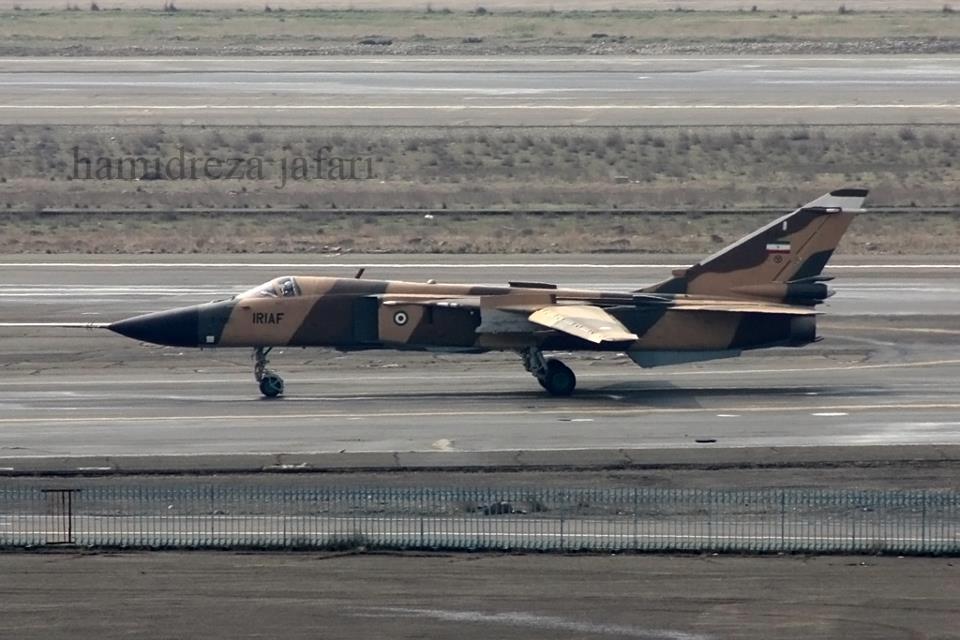 143473_136361406_01-01-01IRAN%20SU-24MK%20NUEVO%20CAMO%20VERDE.jpg