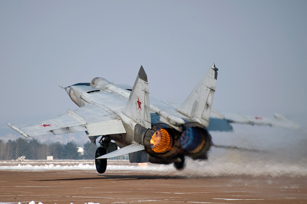 143473_60553437_MIG-25-RED46-VORONEZ-2012-1.jpg