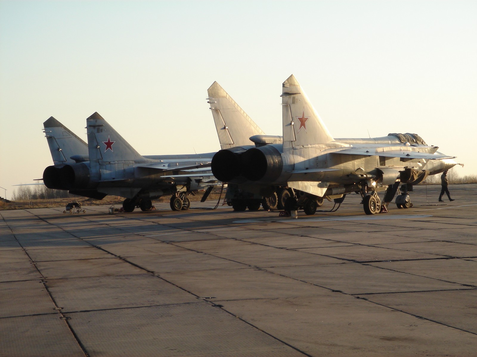 143473_73971997_01-MIG31BLUE1.jpeg