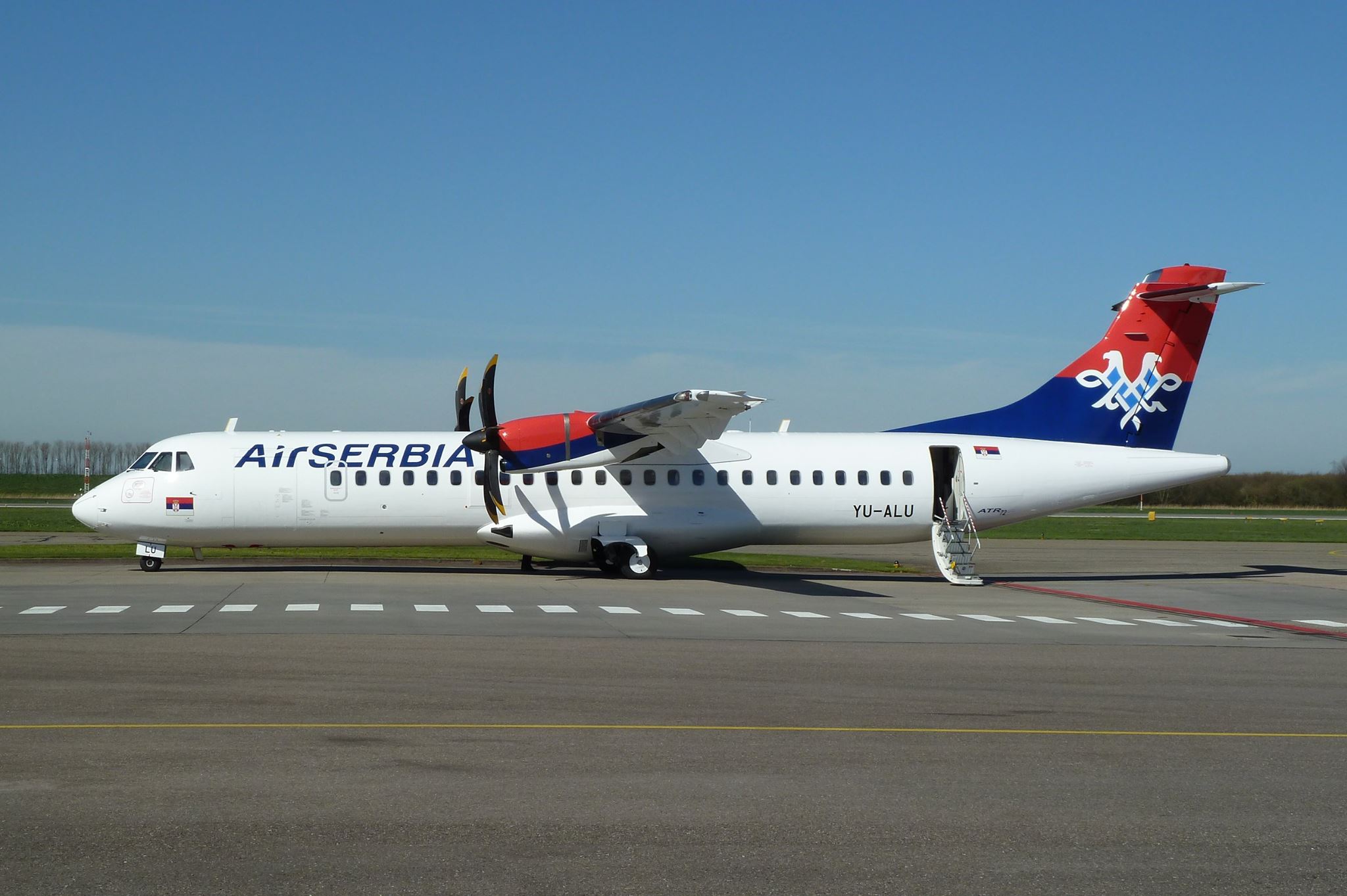Аира краснодар. ATR 72-212a. АИР Сербия самолеты. Air Serbia Aeritalia ATR 72 внутри. Сербские авиакомпании.