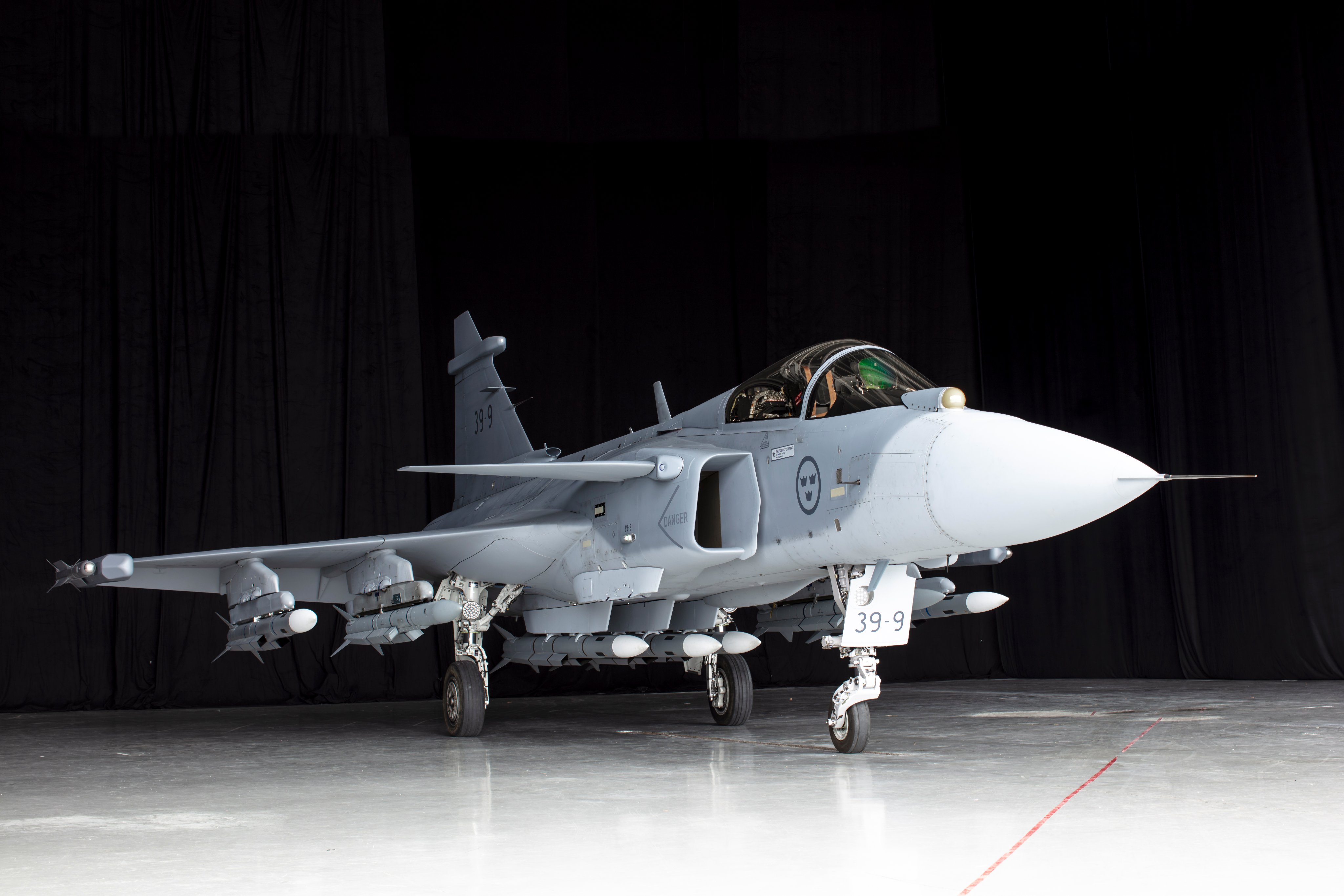 Saab Finalizes $2.5 Billion Gripen Deal for Ukraine
