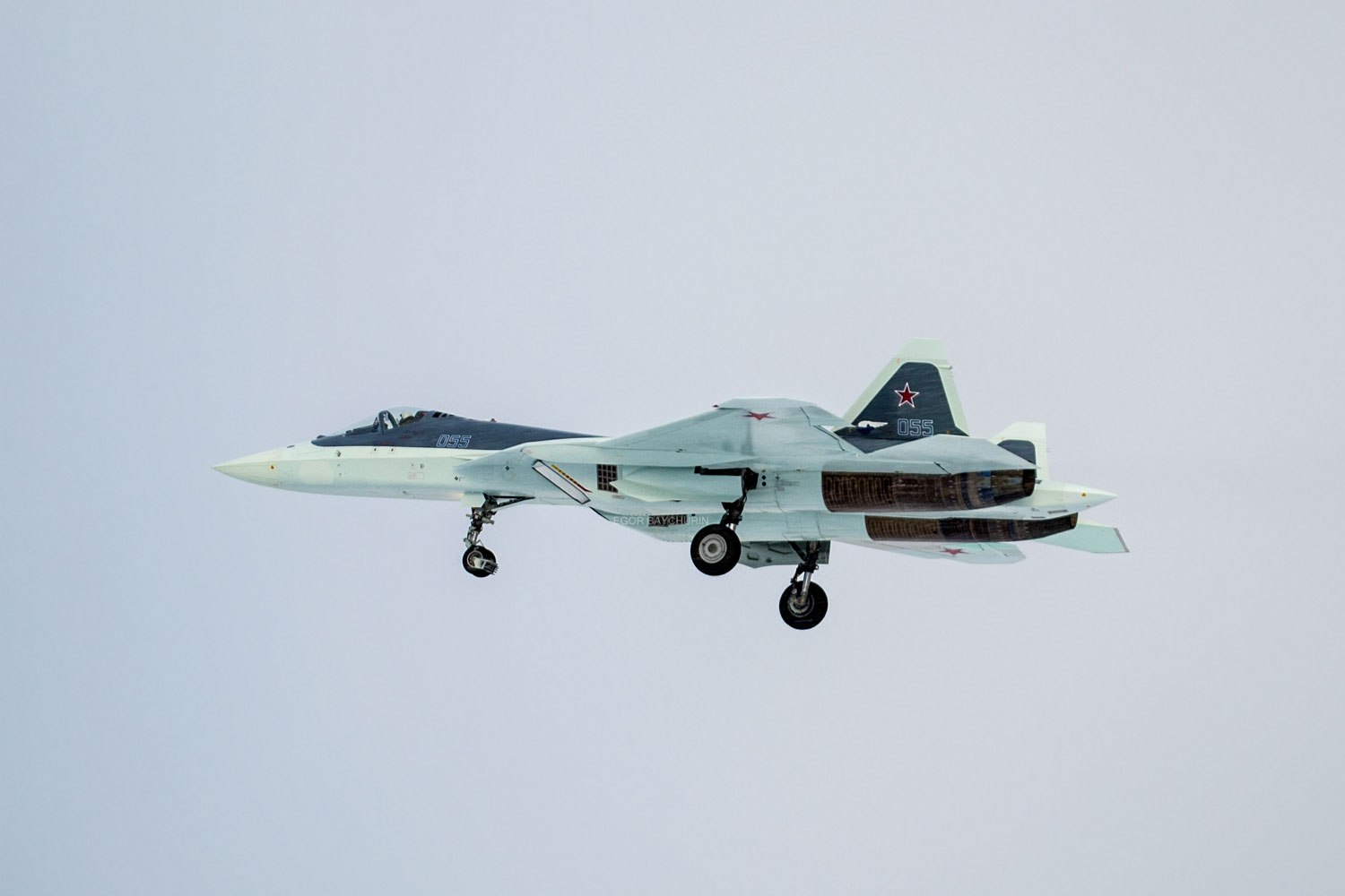 пак фа т-50 су-57. т50 пакфа истребитель. су-57 двухдвигательный реактивный самолёт. пак фа т-60 6 поколения. су-57 511 борт.