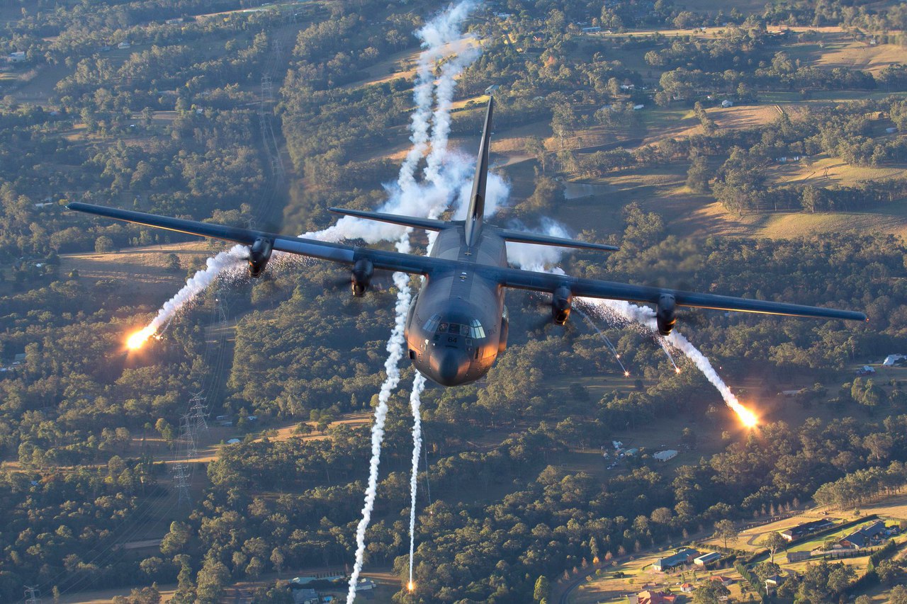 130. AC 130. AC-130 Spectre. AC-130 Hercules Black Hawk. AC-130u.