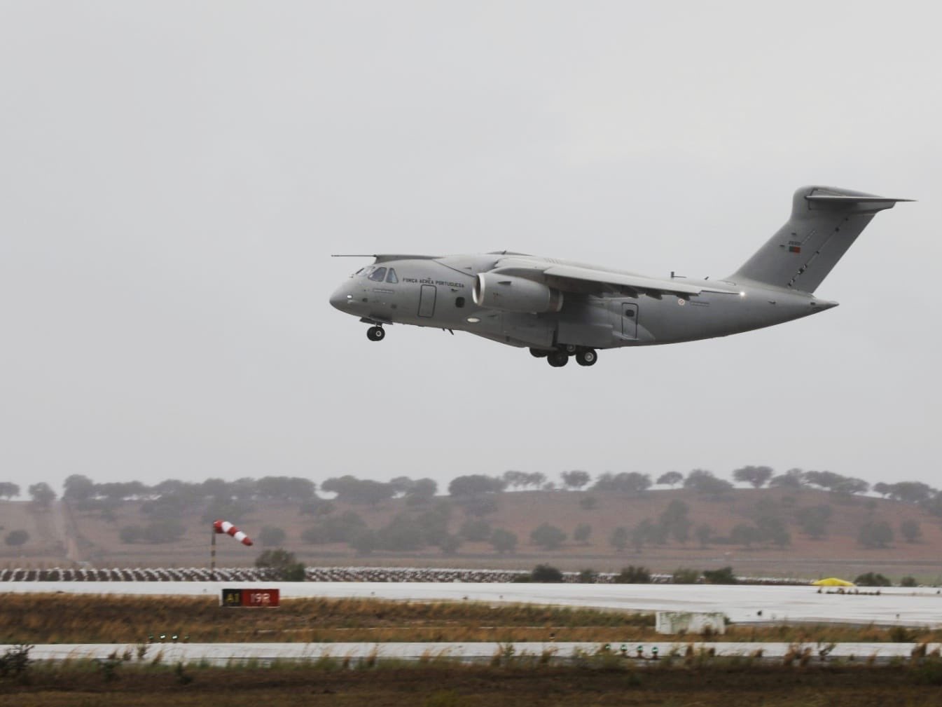 巴西Embraer航太工業公司:交付葡萄牙空軍首架C-390