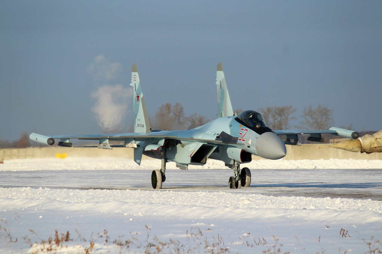 Истребитель вкс. Су 35. Истребитель Су-35. Су-35с Хотилово. Су-35 с 22 ИАП.