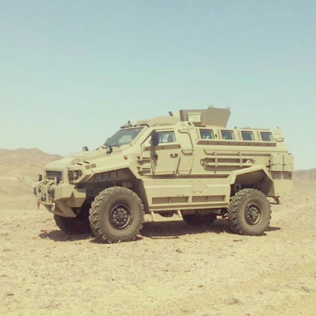 Mrap тайфун. Typhoon 4x4-mrap. Streit group falcon 4x4 apc. Бронеавтомобиль m1220 caiman mrap. Streit-камаз typhoon.