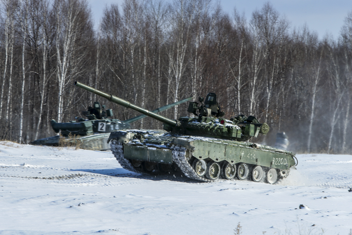 танковые соединения. т. танковая дивизия ркка 1941. танковые соединения. т 72б зимой.