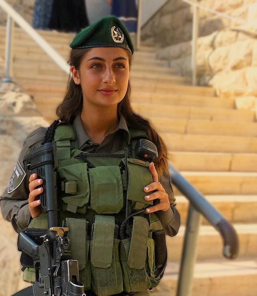 Солдатки израиля батальон цахал. Еврейские девушки. 2023 цахал. Даниэлла кертес актёры израиля. Израильский спецназ idf.