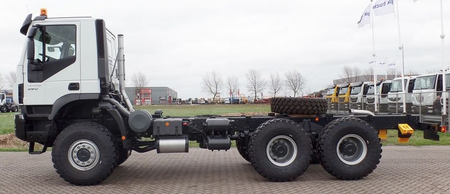 Her085878 - Mercedes Benz 2a. chassis AK12 (2 st