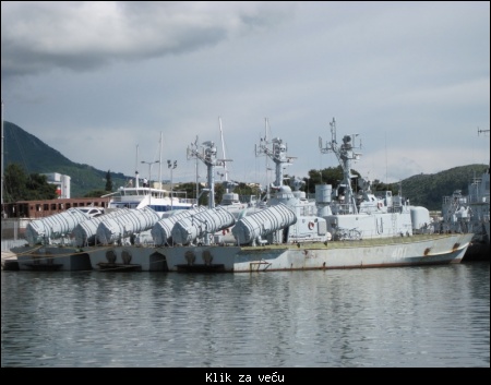 Mornaričko naoružanje AK-630